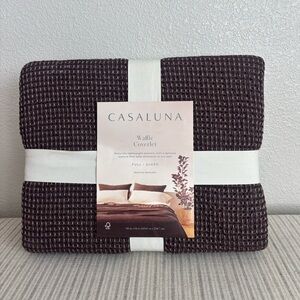 NWT Full/Queen Textured Waffle Coverlet Dark Fig - Casaluna